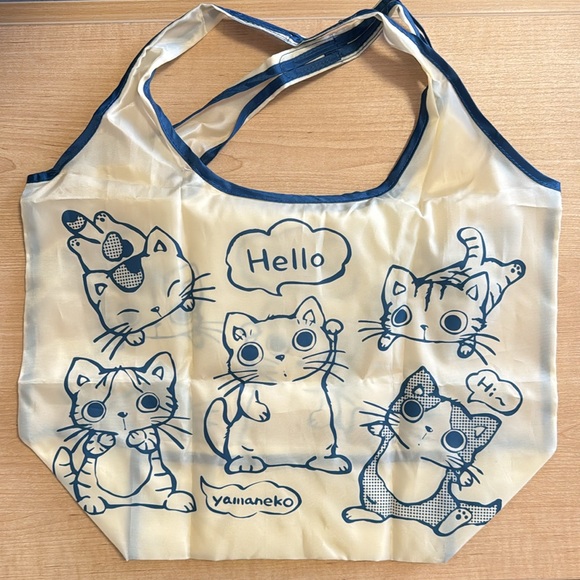 Yamaneko cute cat Foldable and Portable Shopping Bag - Picture 2 of 3